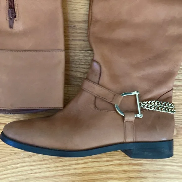 Lauren Ralph Lauren Jacqui Chain Leather Riding Boot. - Picture 4 of 14